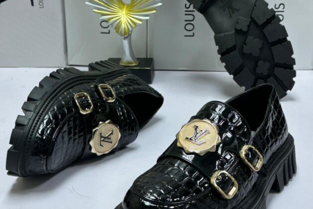 Male Shoe