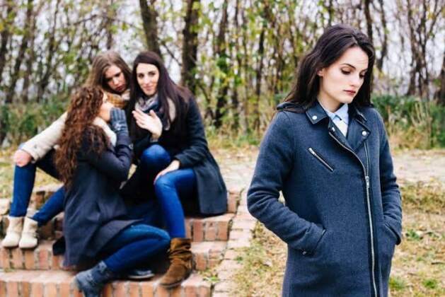 Feeling Like an Outsider in Your Friend Group? Here’s What to Do